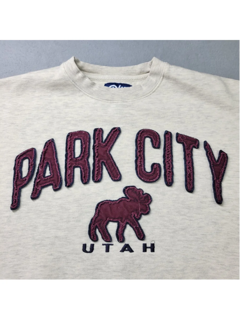 Park City Utah Sweatshirt Size S Gray Ski Moose Logo Blue 84 Crewneck Pullover - Picture 2 of 7